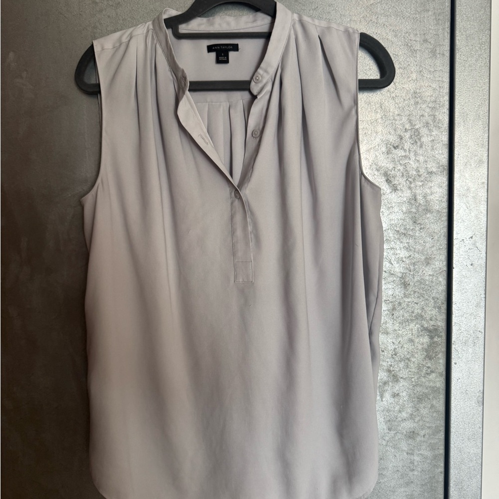 Ann Taylor Gray Pleated Mandarin Collar Blouse